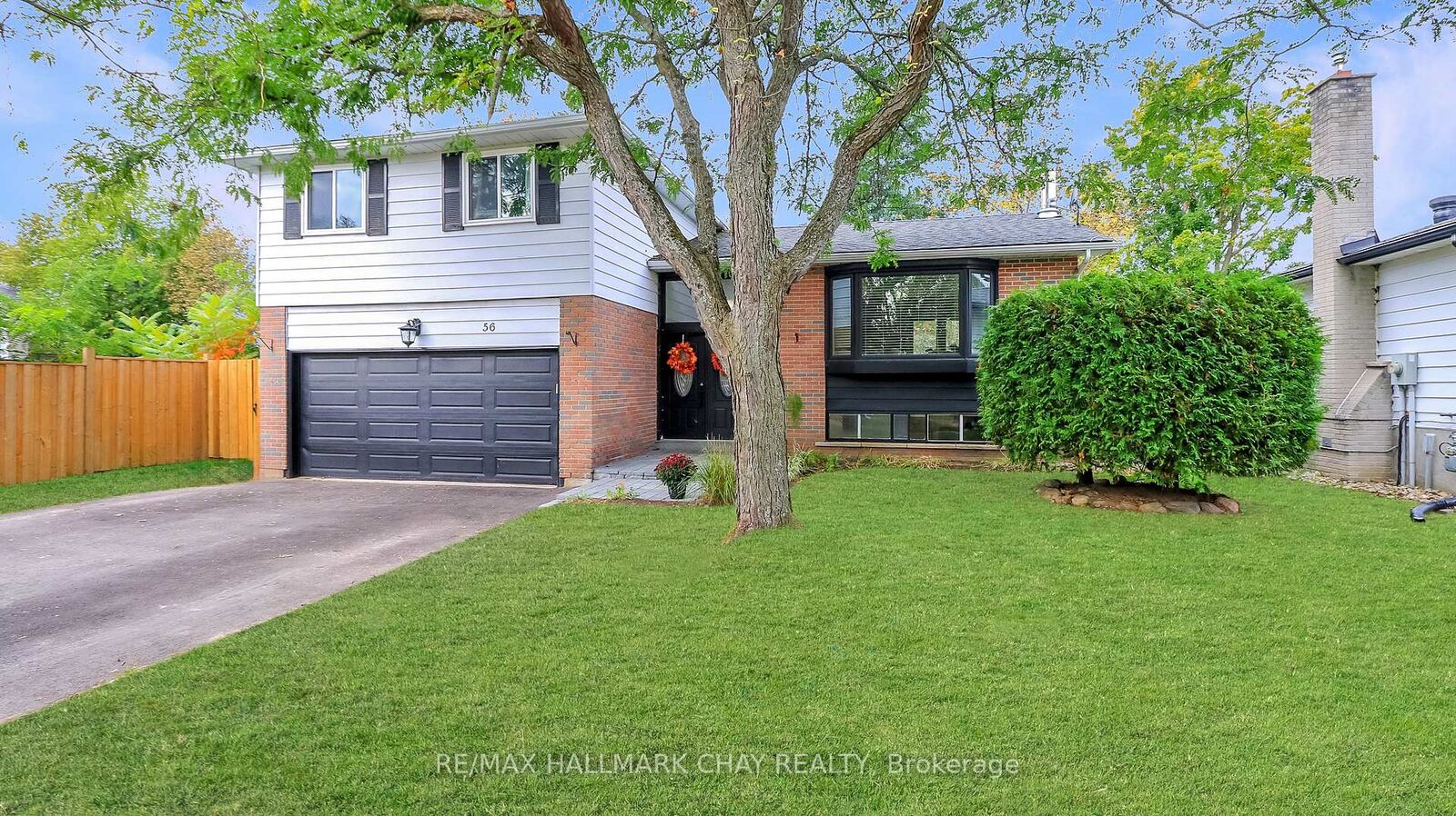 Property Photo:  56 Briar Road  ON L4N 3M4 