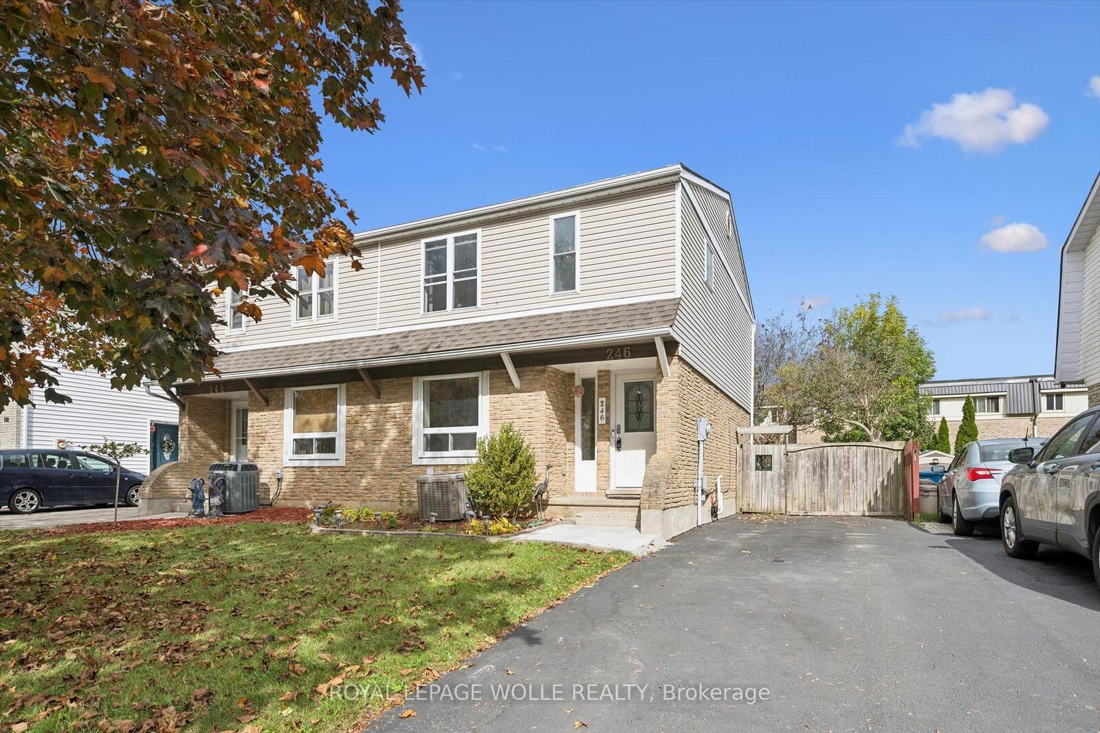 Property Photo:  246 Patricia Road  ON N5A 7B4 