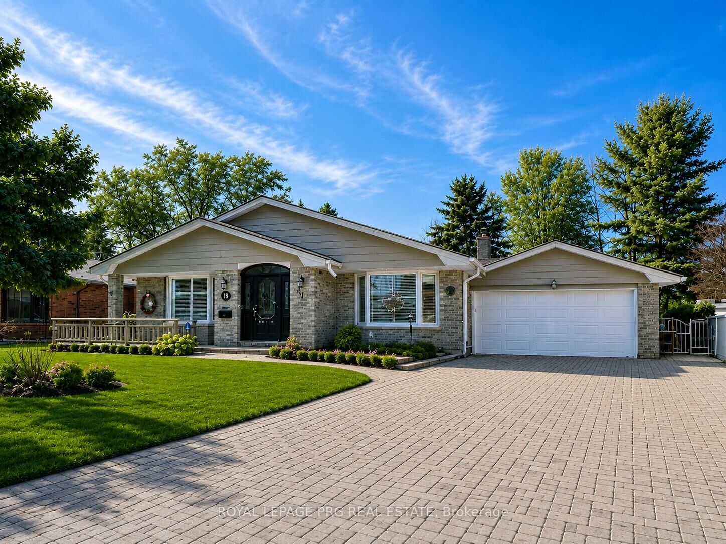 Property Photo:  19 Roland Lane  ON N5X 1E9 