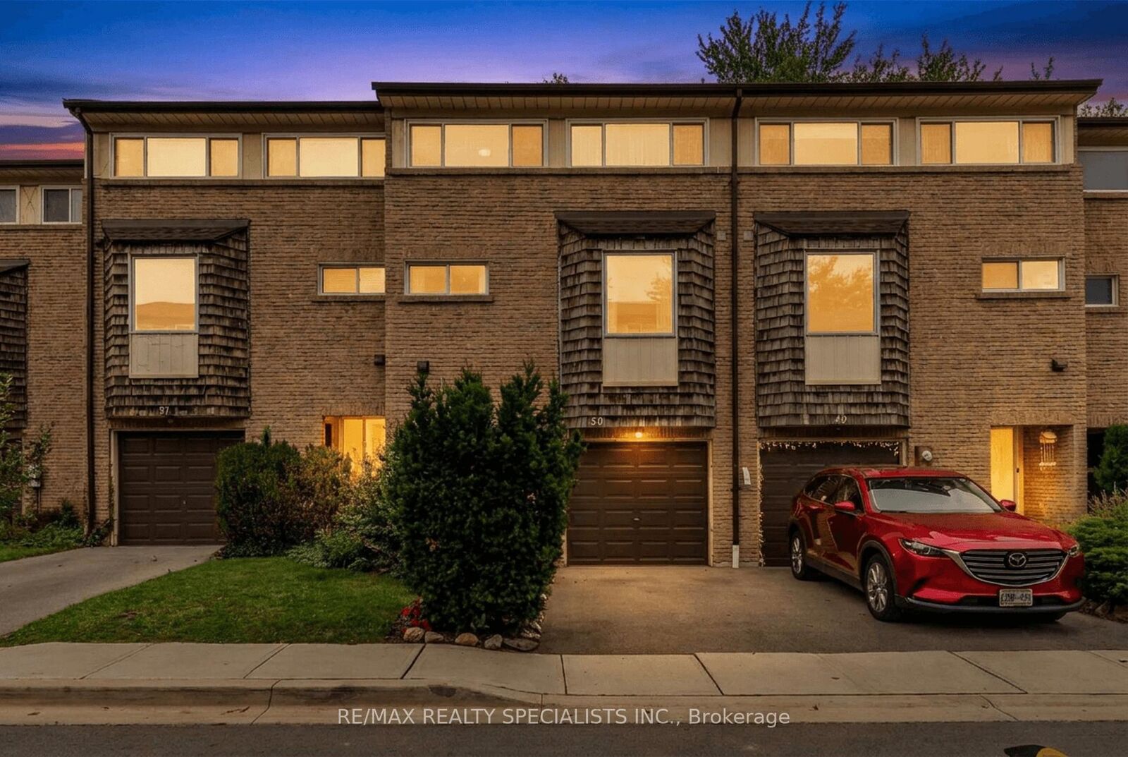 Property Photo:  661 Childs Drive 50  ON L9T 3V7 