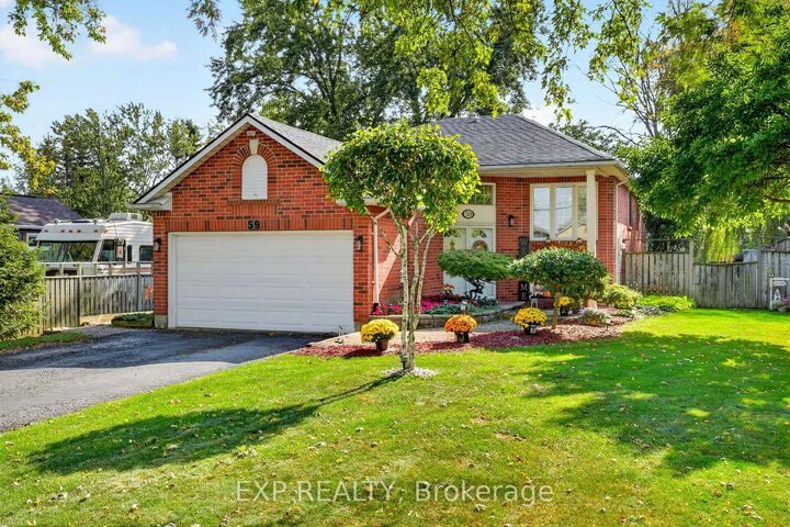 Property Photo:  59 Quaker Road  ON L3C 3G3 