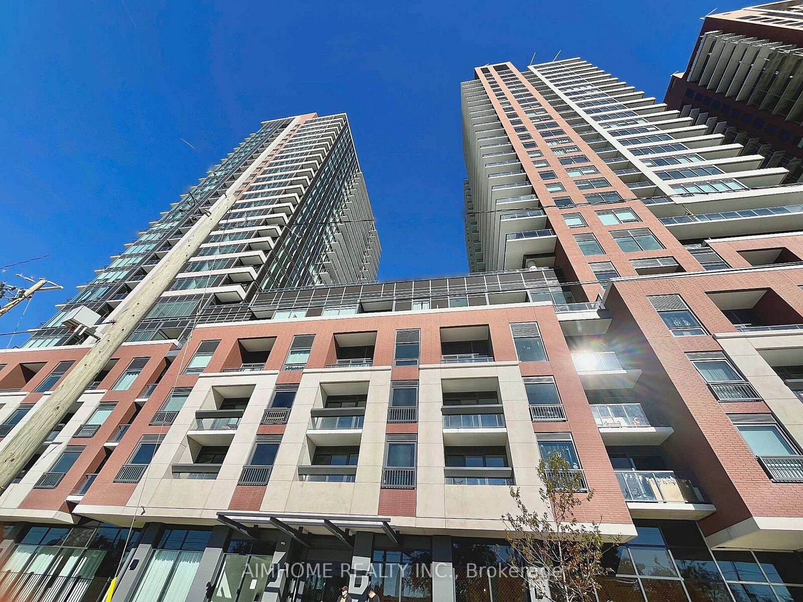 Property Photo:  4010 Eglinton Avenue W 1918  ON M9A 0G5 