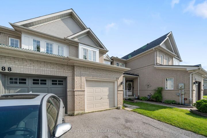 Property Photo:  86 Breakwater Drive  ON L1N 9N5 