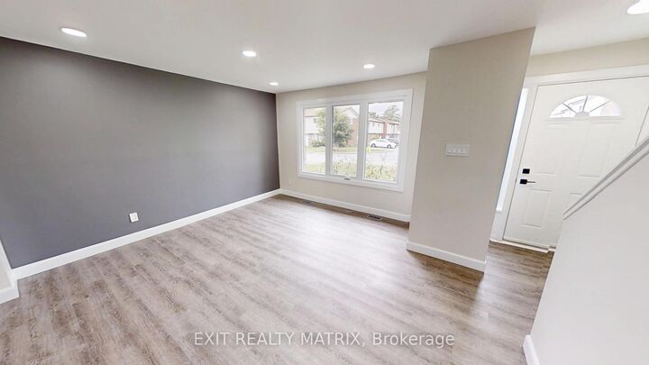 Property Photo:  3217 Bannon Way  ON K1T 1T2 