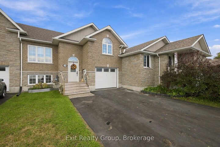 Property Photo: 15 Evergreen Court ON K8N 0A1