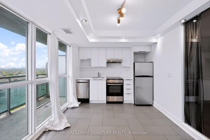 Property Photo:  155 Legion Road 2008  ON M8Y 0A7 