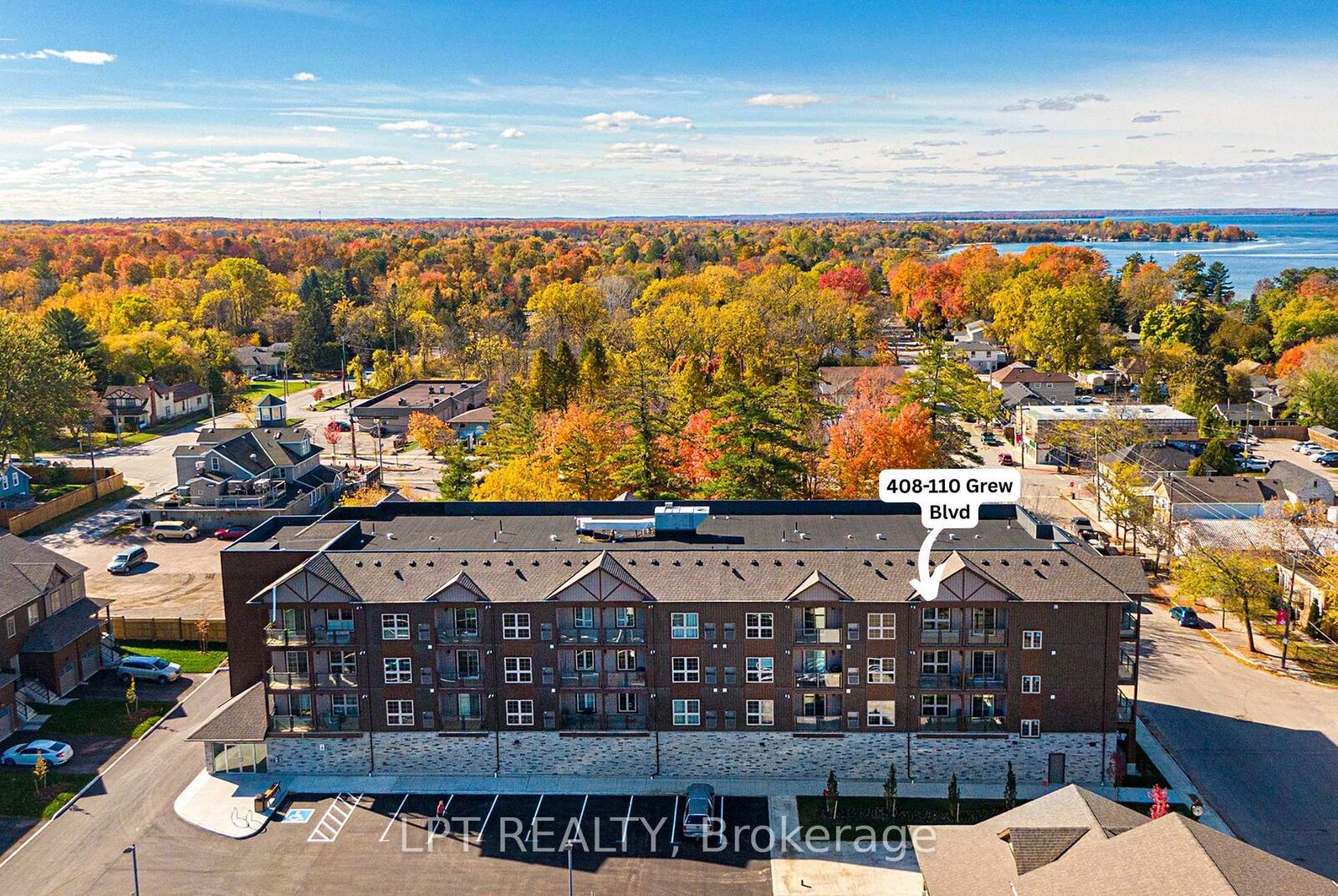 Property Photo:  110 Grew Boulevard 408  ON L0E 1L0 
