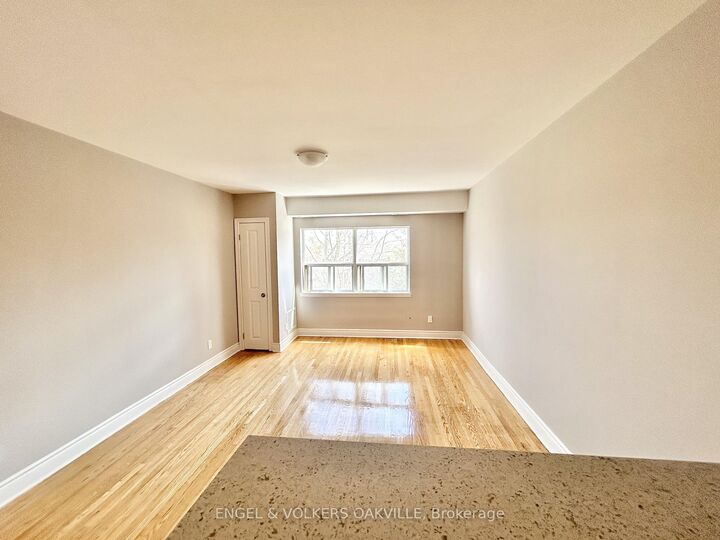 Property Photo:  80 Twenty Fifth Street 10  ON M8V 3P9 