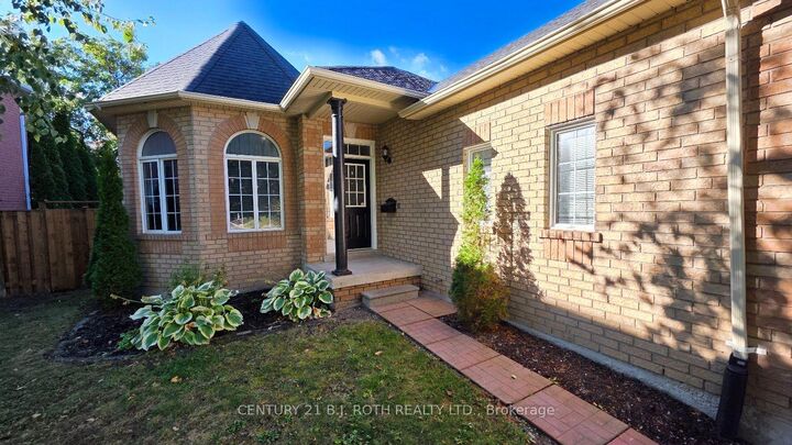 Property Photo:  1930 Webster Boulevard  ON L9S 2A6 