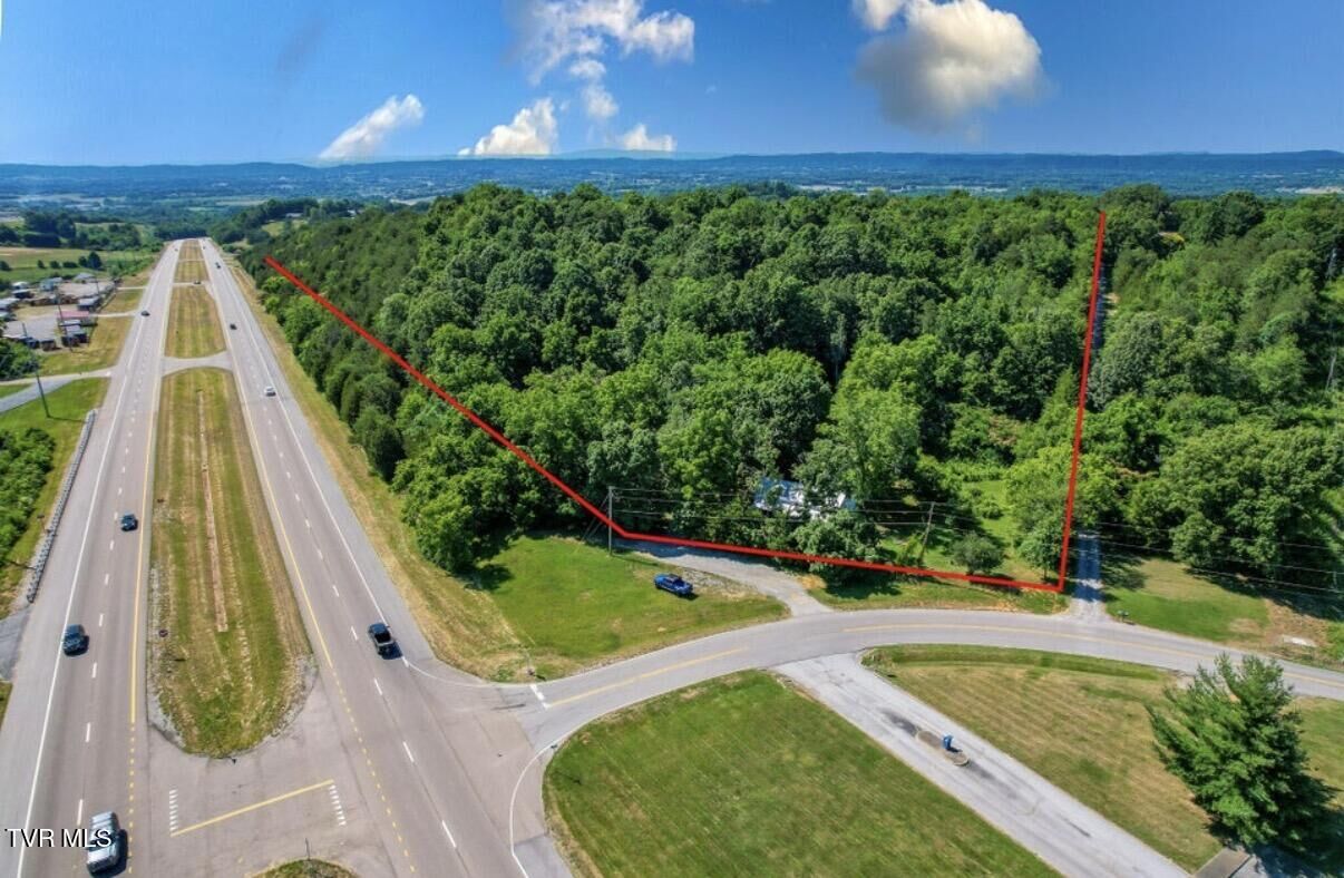 Property Photo: 2160 Main Street TN 37818