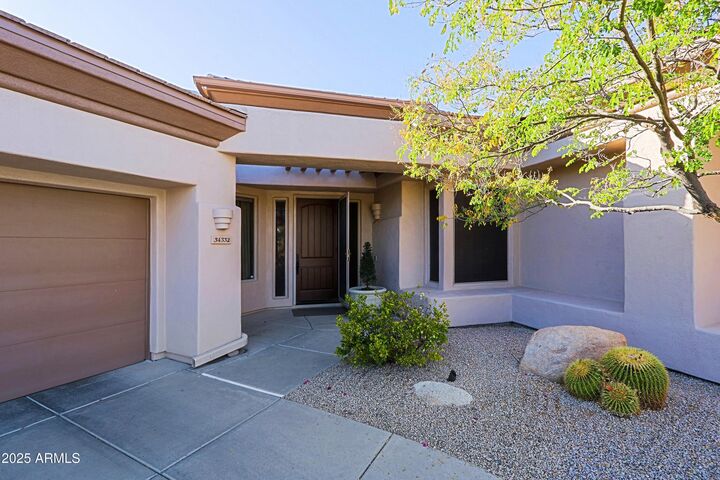 Property Photo:  34332 N 61st Place  AZ 85266 