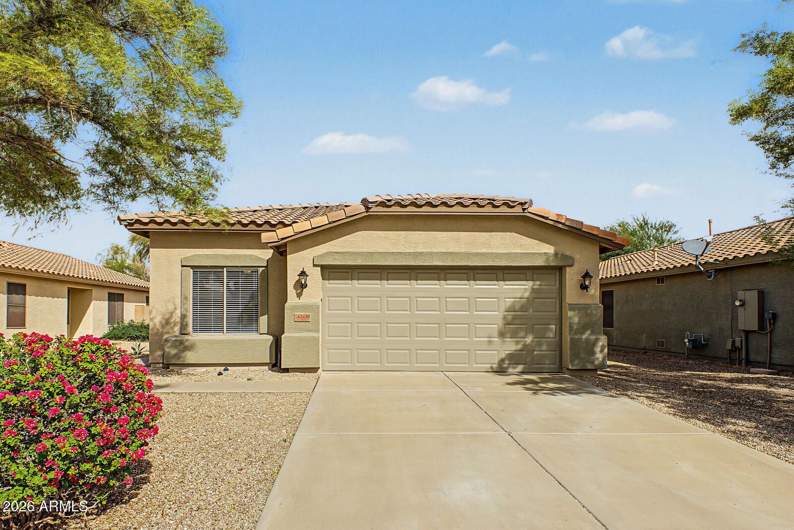 Property Photo:  42436 W Venture Road  AZ 85138 