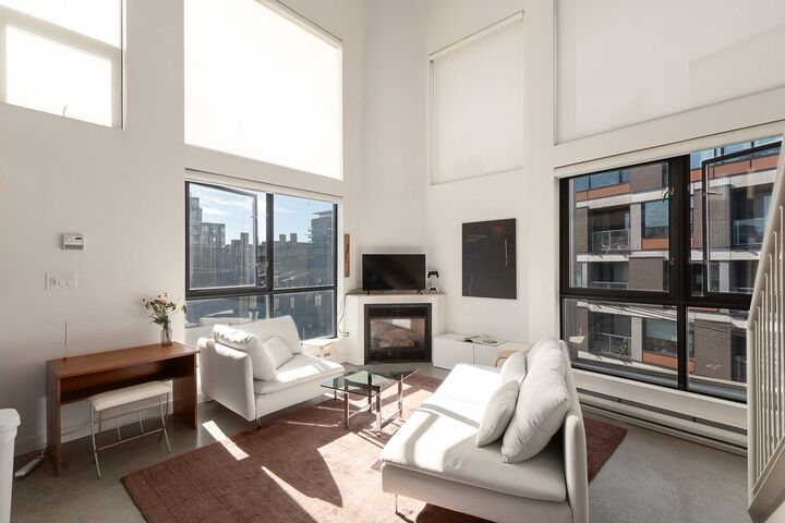 Property Photo:  234 E 5th Avenue 404  BC V5T 1H3 