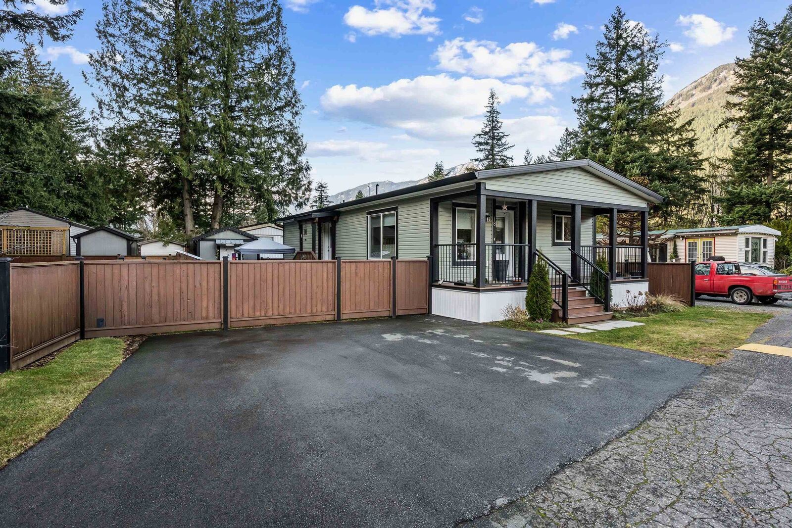 Property Photo:  63071 Flood Hope Road 18  BC V0X 1L2 