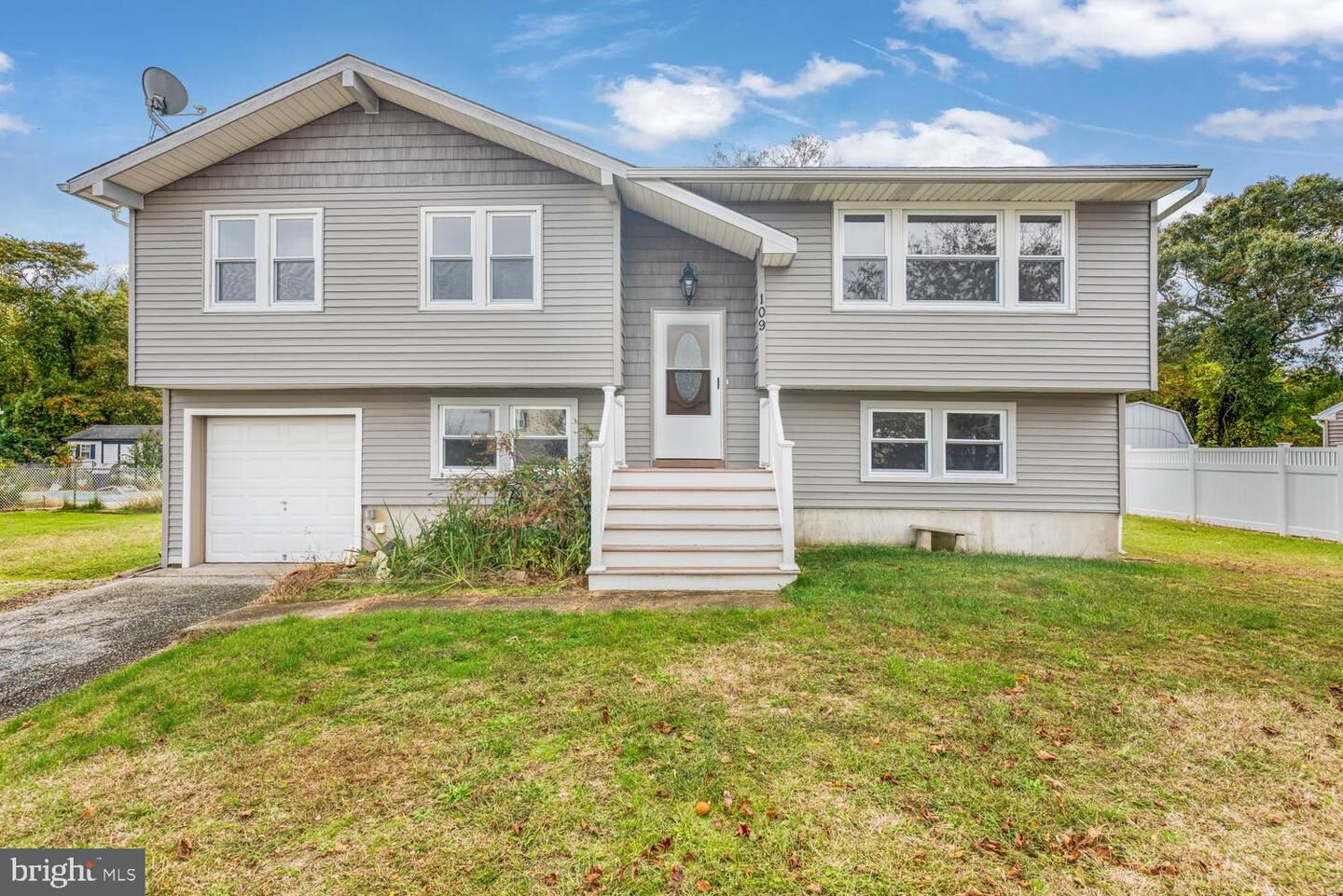 Property Photo:  109 Driftwood Lane  NJ 08734 