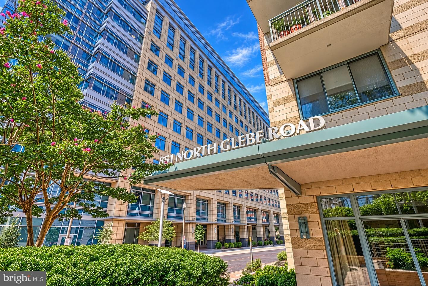 Property Photo:  851 N Glebe Road 1714  VA 22203 