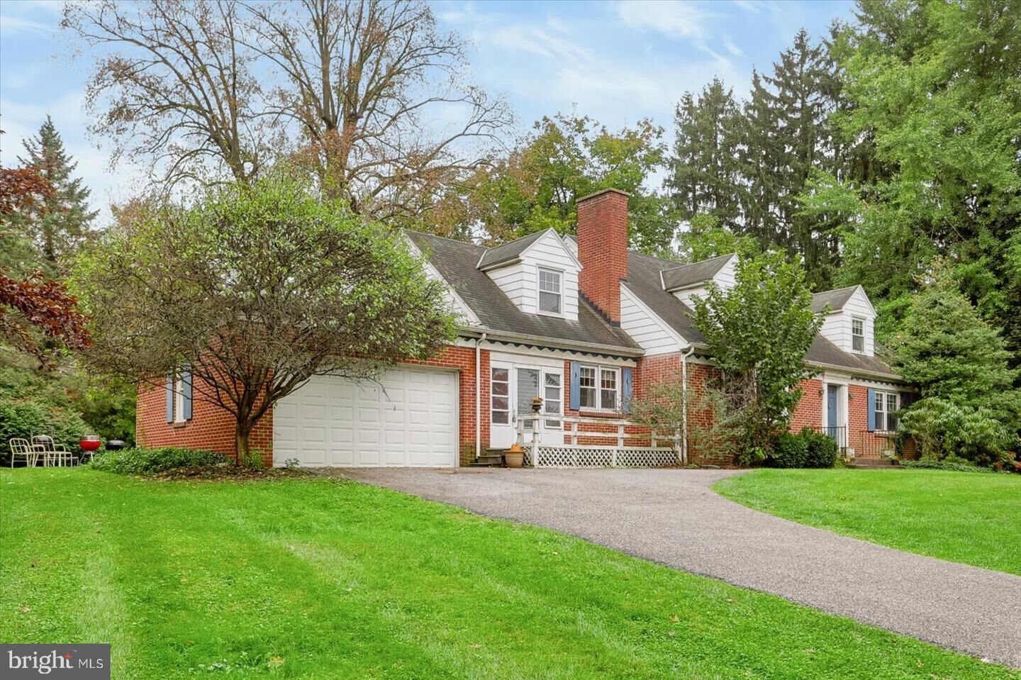 Property Photo:  958 Country Club Road  PA 17403 