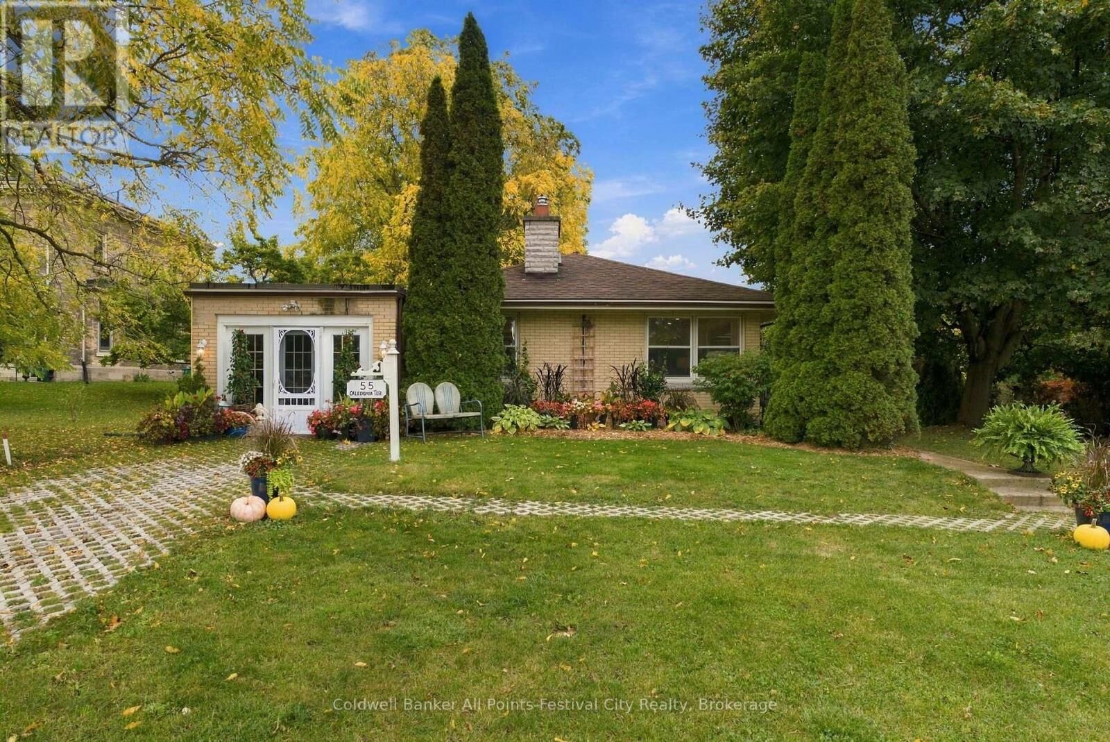 Property Photo:  55 Caledonia Terrace  ON N7A 2M9 