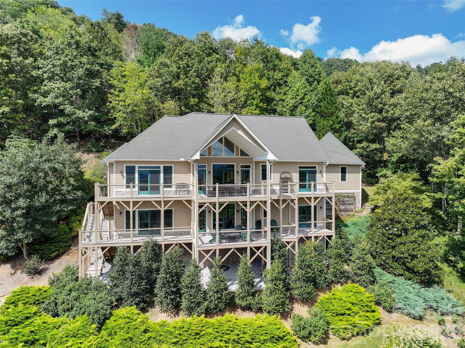 Property Photo:  228 Inverness Drive  NC 28785 