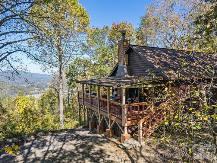 Property Photo:  612 Whispering Winds Road  NC 28785 