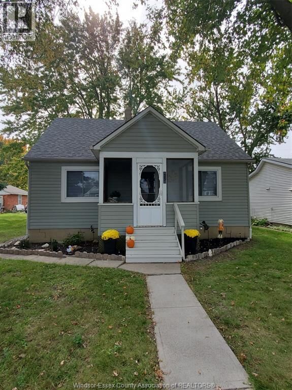 Property Photo:  25 St Clair Street  ON  