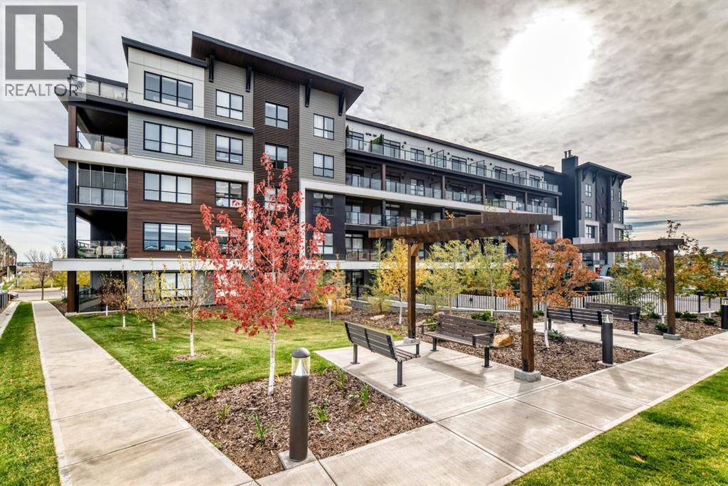 Property Photo:  1802 Mahogany Boulevard Southeast  AB T3M 4A5 