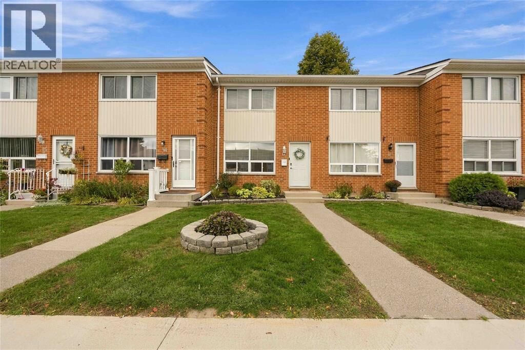 Property Photo:  301 Edgewood Street 12  ON N7S 4X7 