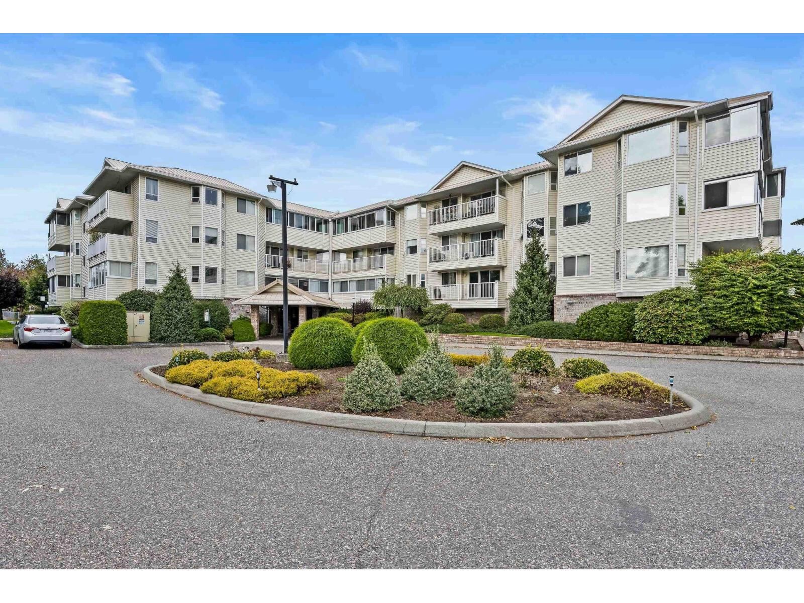 Property Photo:  8725 Elm Drive 302  BC V2P 4Y3 
