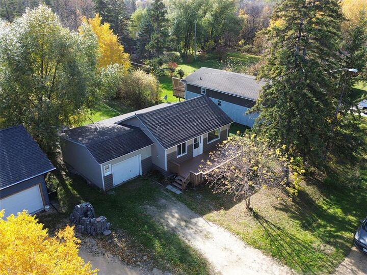 Property Photo:  41 Vaughan Avenue  MB R0C 1B0 