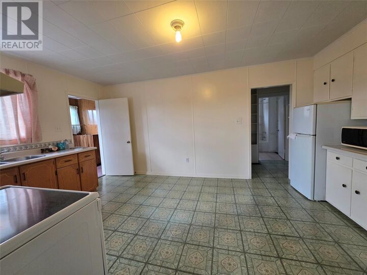 Property Photo:  5 Rosedale Street  NL A2H 4N9 
