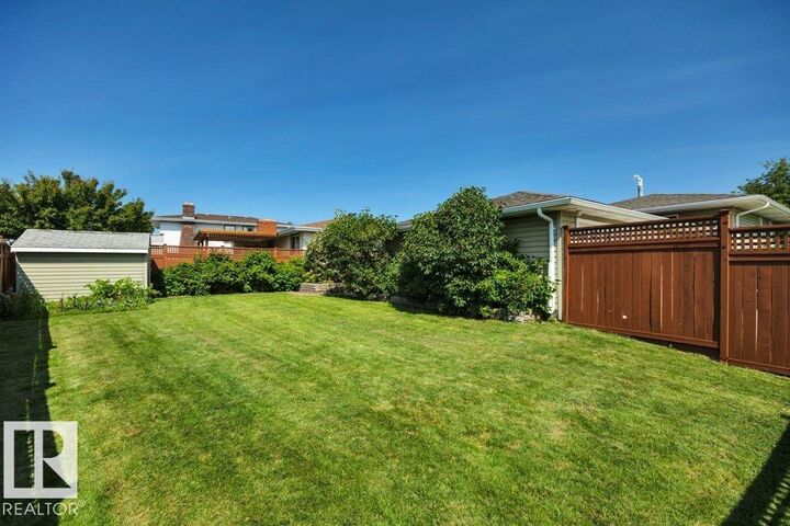 Property Photo:  6960 21 Av NW  AB T6K 2H4 