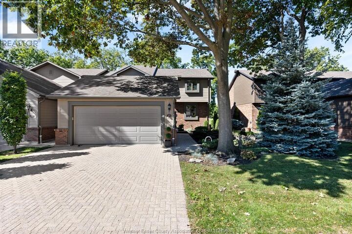 Property Photo: 21 Fairway Crescent ON N9V 3T5