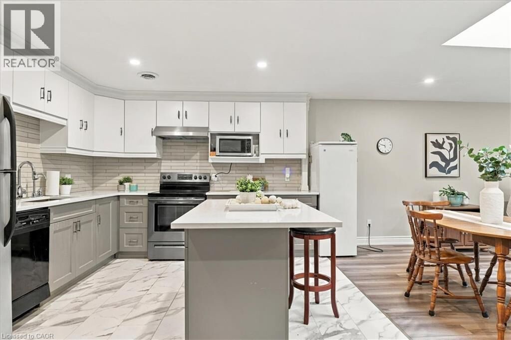 Property Photo:  200 River Street 405  ON N1M 3H8 