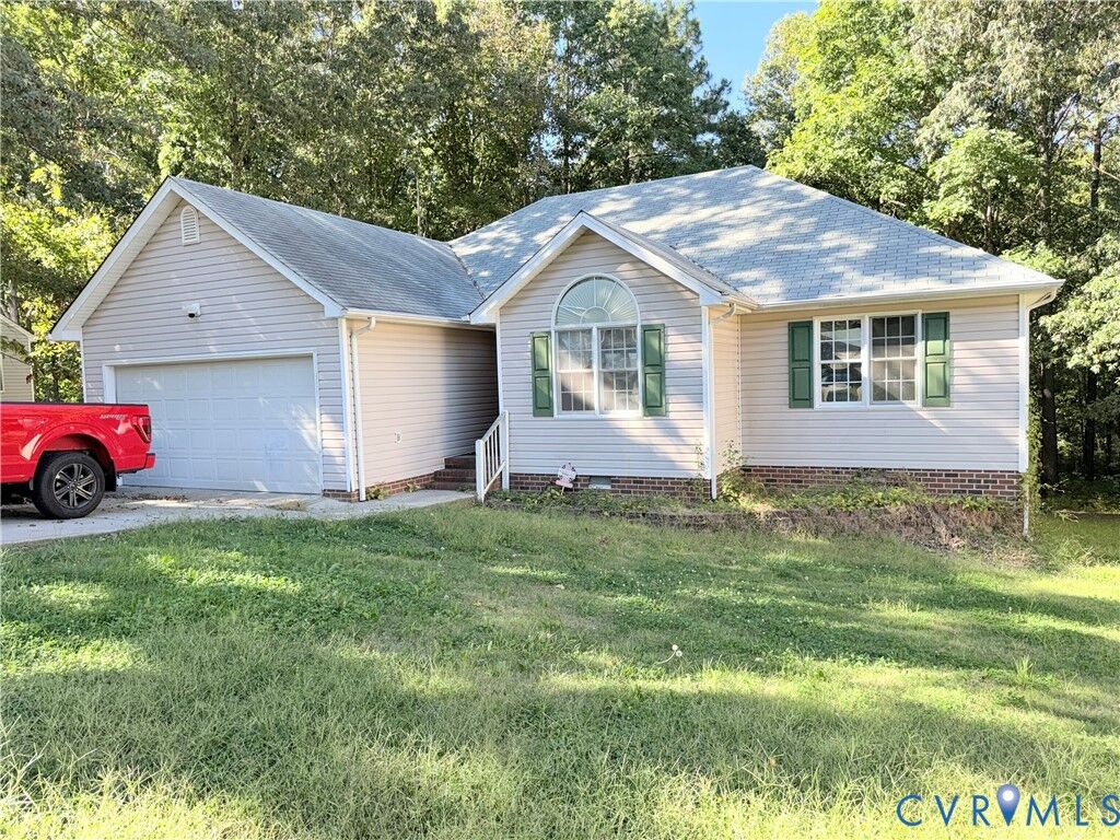 Property Photo:  9412 Lockberry Ridge Loop  VA 23237 