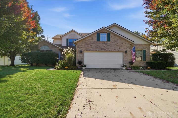 Property Photo:  1016 Meadow Thrush Drive  OH 45315 