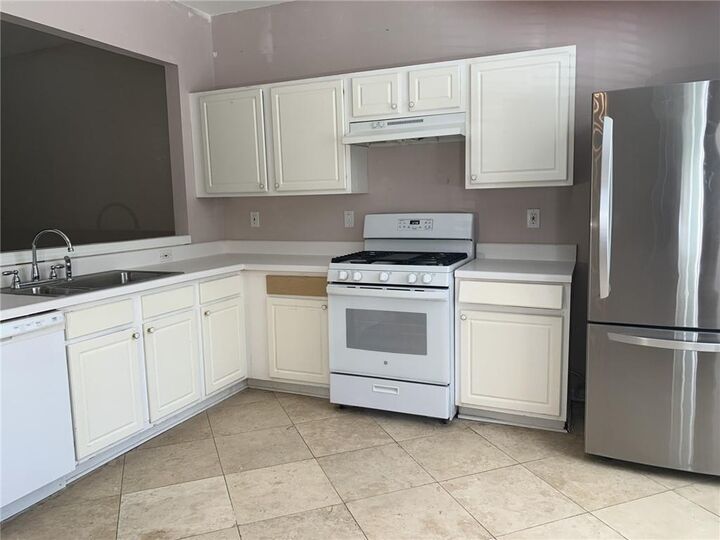 Property Photo: 4645 Valais Court 51 GA 30022