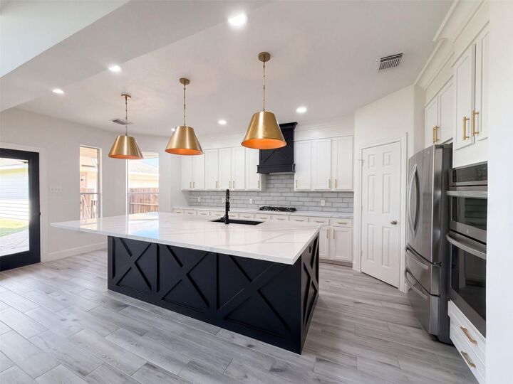 Property Photo:  18006 Oakfield Glen Lane  TX 77433 