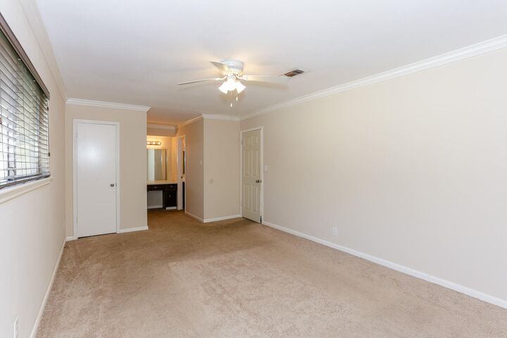 Property Photo:  2822 Durban Drive  TX 77043 