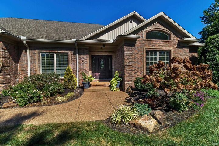 Property Photo:  11609 Cedarwood Court  IN 47712 