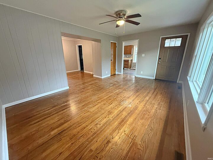 Property Photo: 204 Poplar Street IN 47553