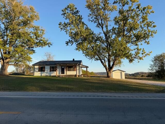 Property Photo: 11508 Kentucky 90 KY 42633
