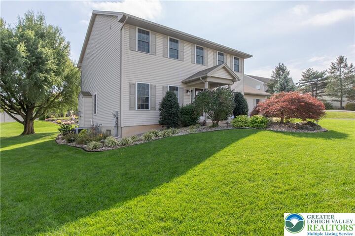 Property Photo:  2525 Somerset Road  PA 18052 