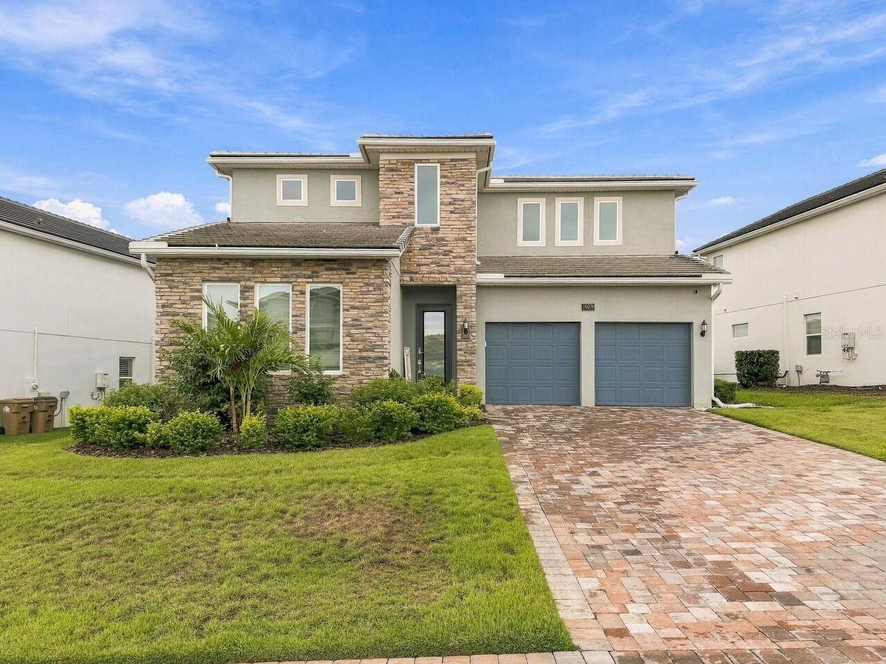 Property Photo:  16008 Volterra Point  FL 34756 