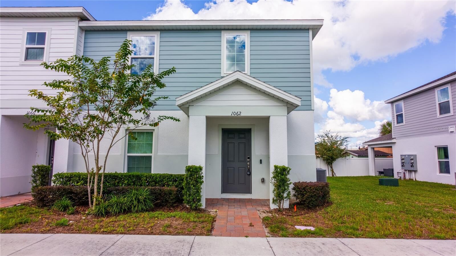 Property Photo:  1062 Sand Torch Circle  FL 33837 