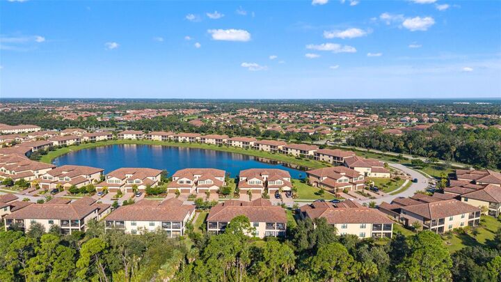 Property Photo: 12480 Ghiberti Circle 201 FL 34293