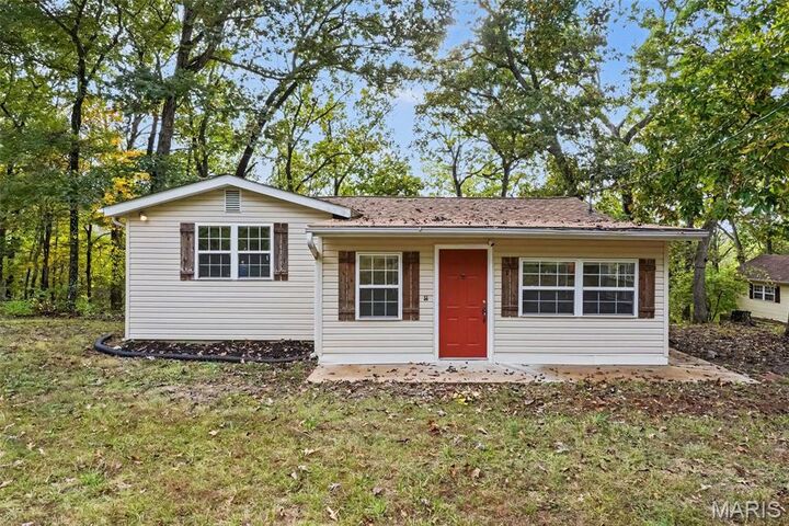 Property Photo:  7411 Summit Drive  MO 63016 