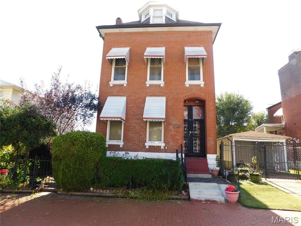 Property Photo:  2926 Harper Street  MO 63107 