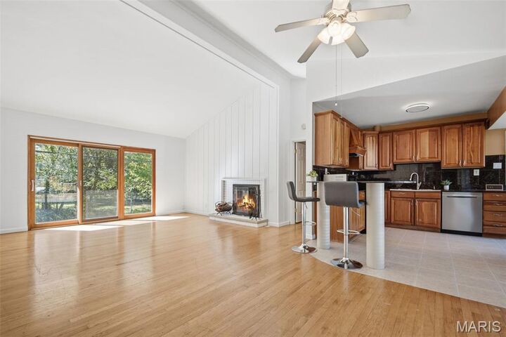 Property Photo:  749 W Jewel Avenue  MO 63122 
