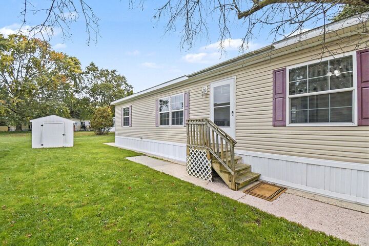 Property Photo: 471 N Kippen Drive SE MI 49548