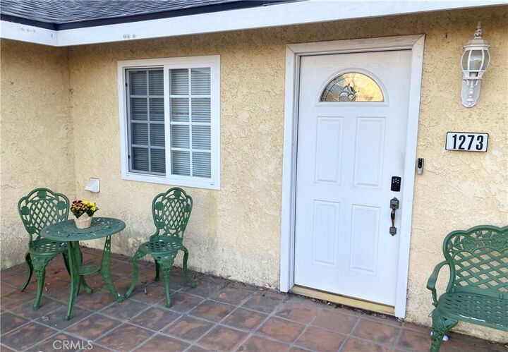 Property Photo: 1273 Elsinor Avenue CA 93004